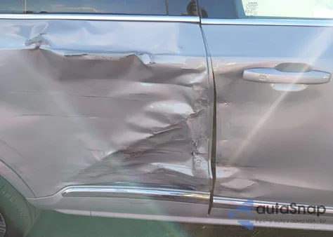 2024 Volvo Xc90 Recharge Plug-In Hybrid T8 Plus 6-Seater z USA, uszkodzony, nr VIN YV4H60LE9R1222808